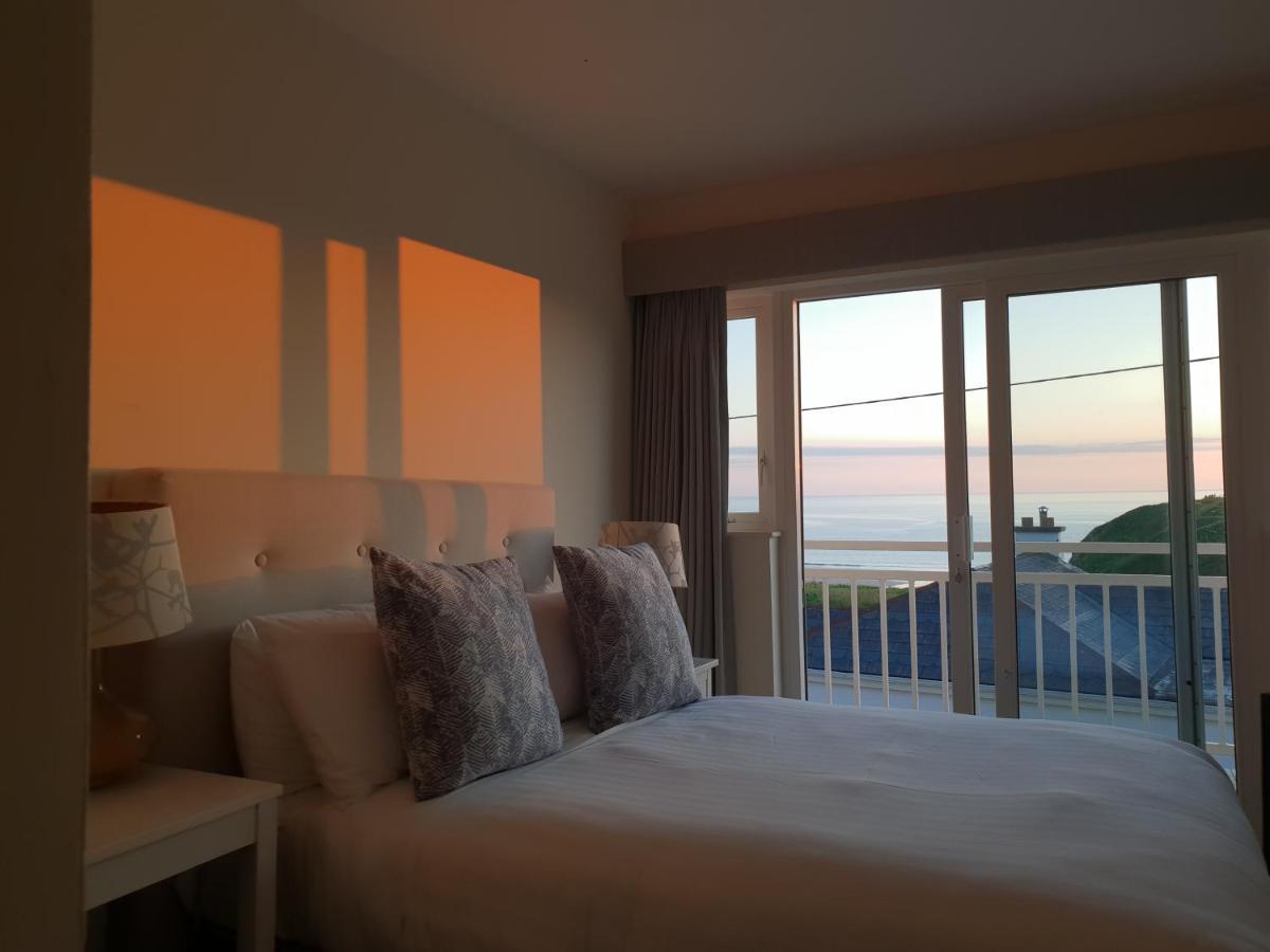 The Cliff House Hotel แบลลีบัลเนียน ภายนอก รูปภาพ