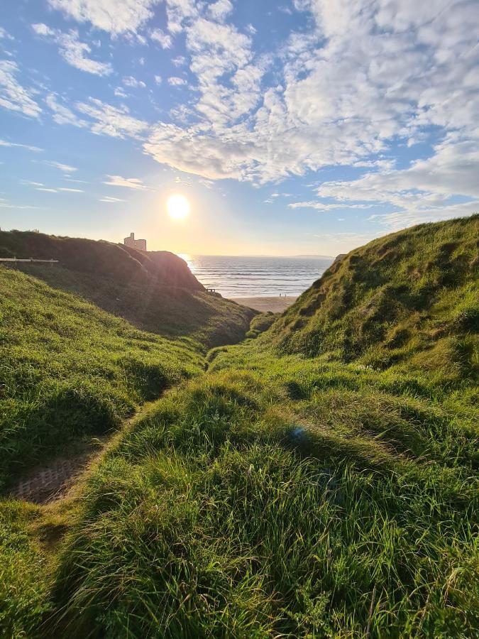 The Cliff House Hotel แบลลีบัลเนียน ภายนอก รูปภาพ